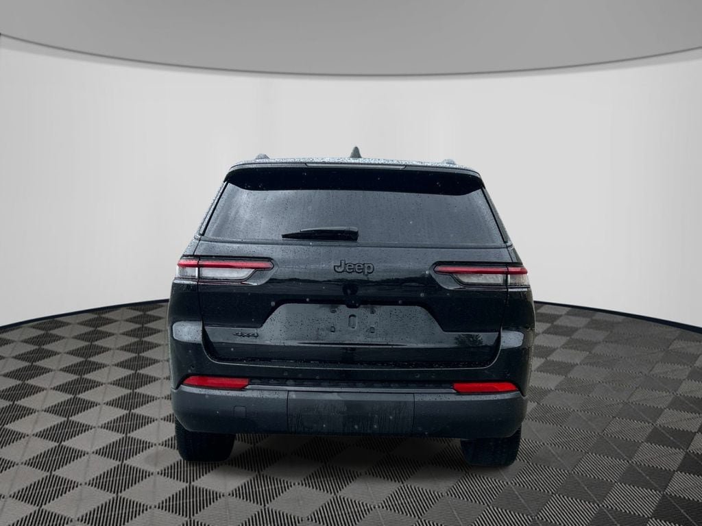 Certified 2023 Jeep Grand Cherokee L Laredo AWD/4WD image 4