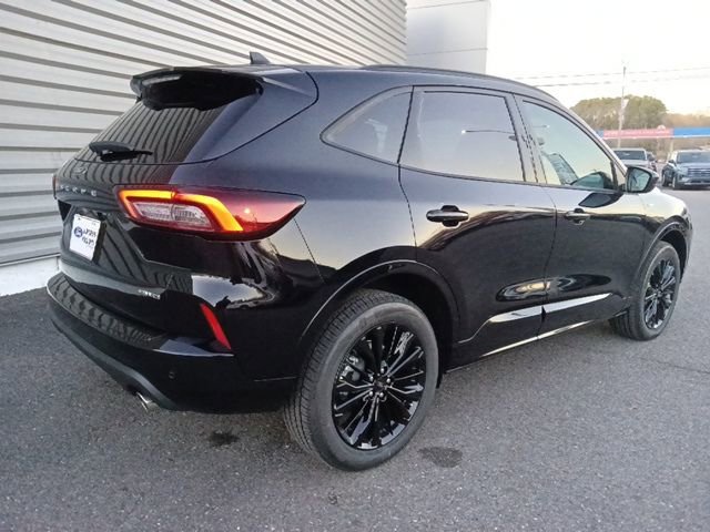 New 2026 Ford Escape ST-Line Elite w/ Equipment Group 501A image 3