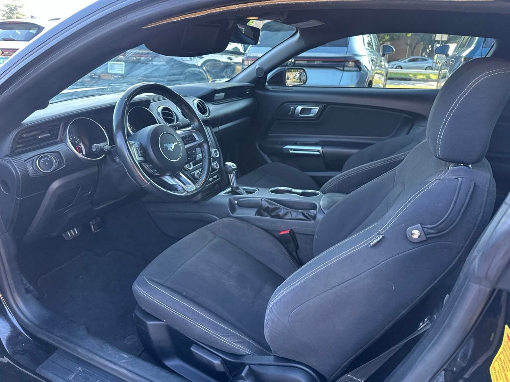 Used 2021 Ford Mustang Coupe RWD image 9