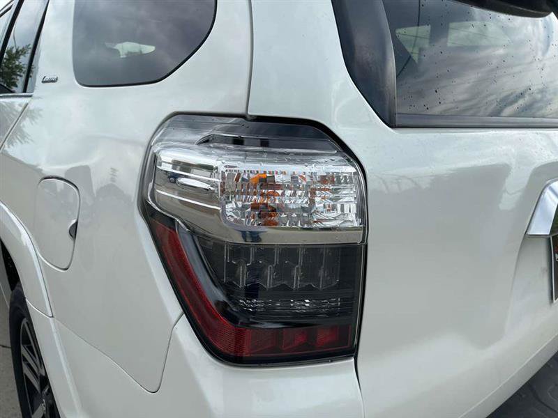 Used 2018 Toyota 4Runner Limited AWD/4WD image 96