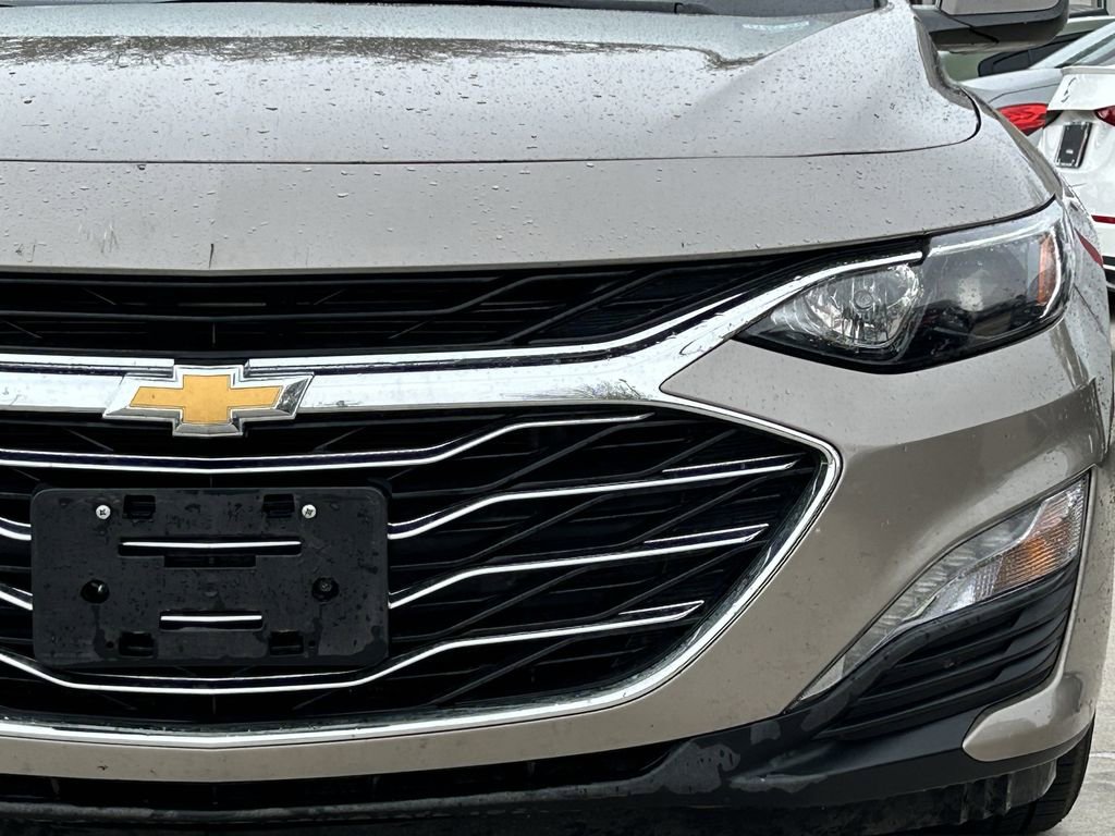 Used 2025 Chevrolet Malibu LT FWD image 9