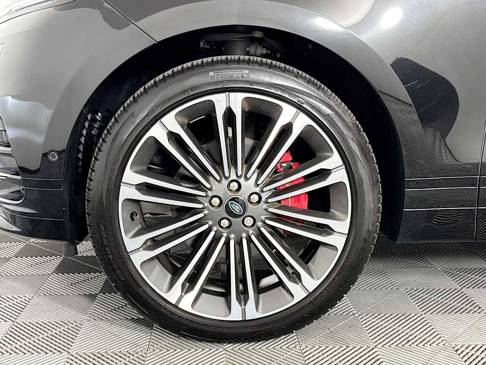 Used 2025 Land Rover Range Rover Velar Dynamic SE image 29