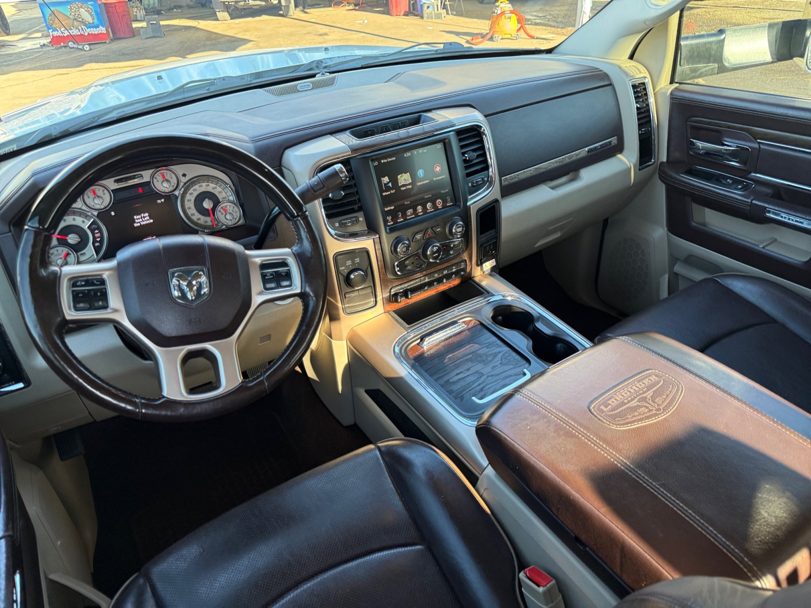 Used 2016 RAM 3500 Laramie Longhorn AWD/4WD image 27