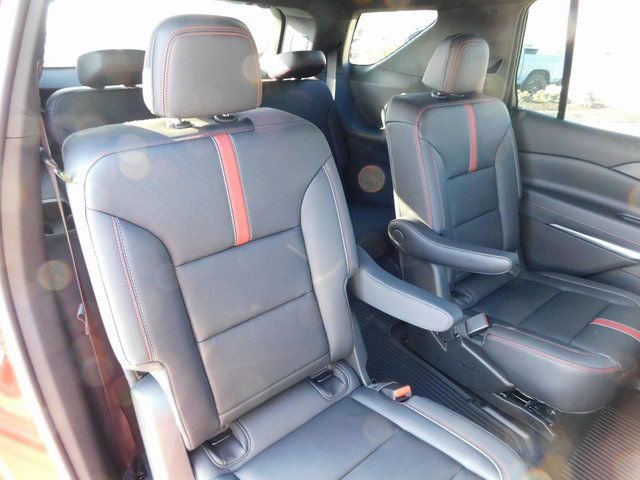 New 2026 Chevrolet Traverse RS w/ LPO, Floor Liner Package image 22