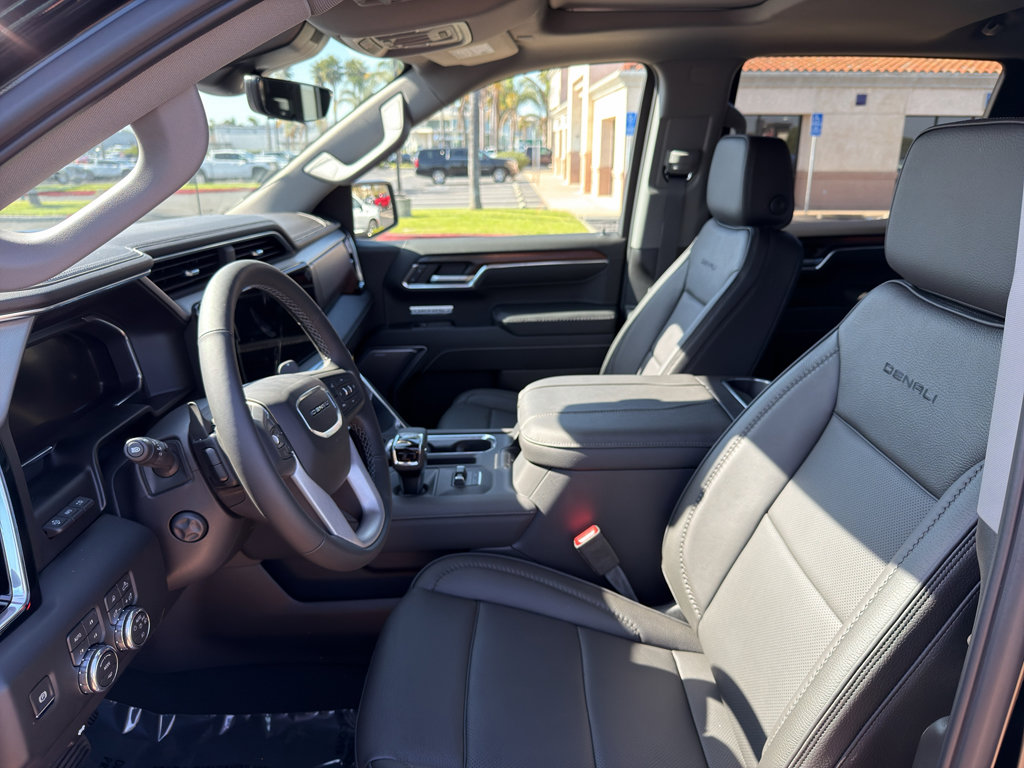 New 2026 GMC Sierra 1500 Denali w/ Technology Package AWD/4WD image 14