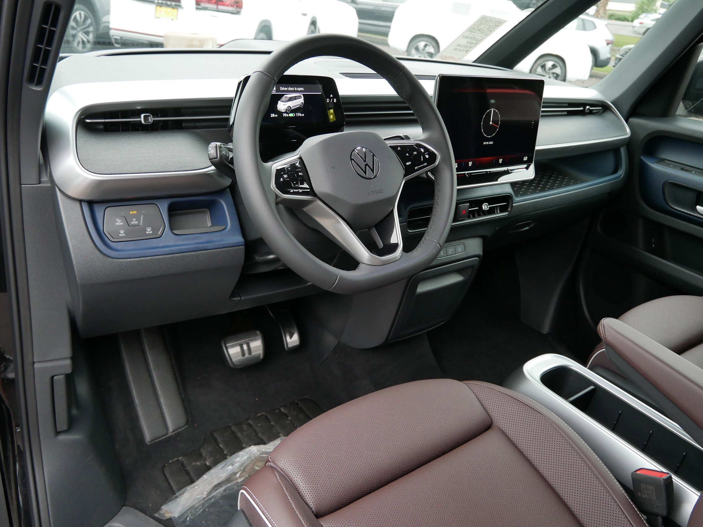 New 2025 Volkswagen ID. Buzz Pro S image 8