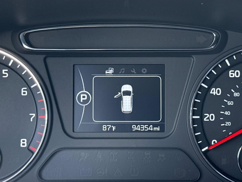 Used 2017 Kia Sorento L FWD image 35