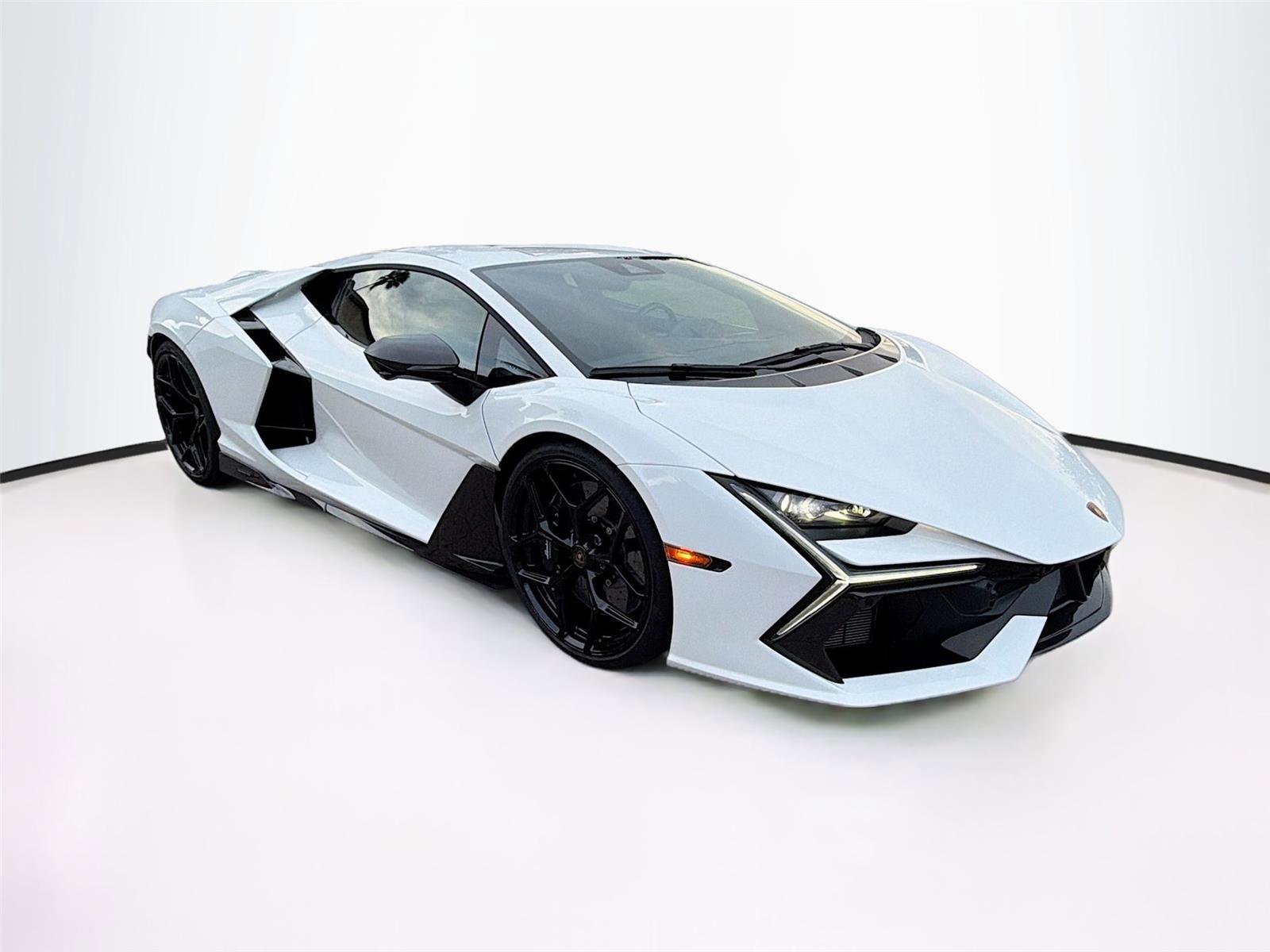 Used 2024 Lamborghini Revuelto image 44
