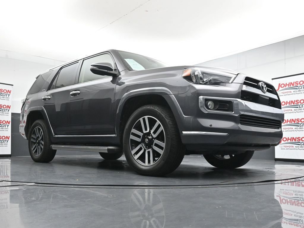 Used 2020 Toyota 4Runner Limited AWD/4WD image 18