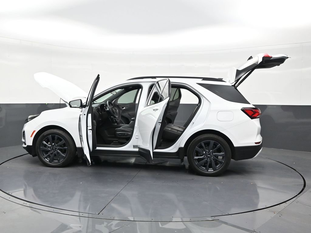 Used 2024 Chevrolet Equinox RS w/ RS Leather Package FWD image 30