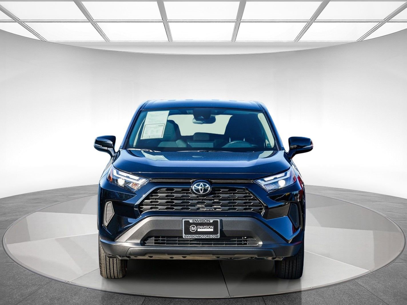 Used 2025 Toyota RAV4 LE FWD image 6