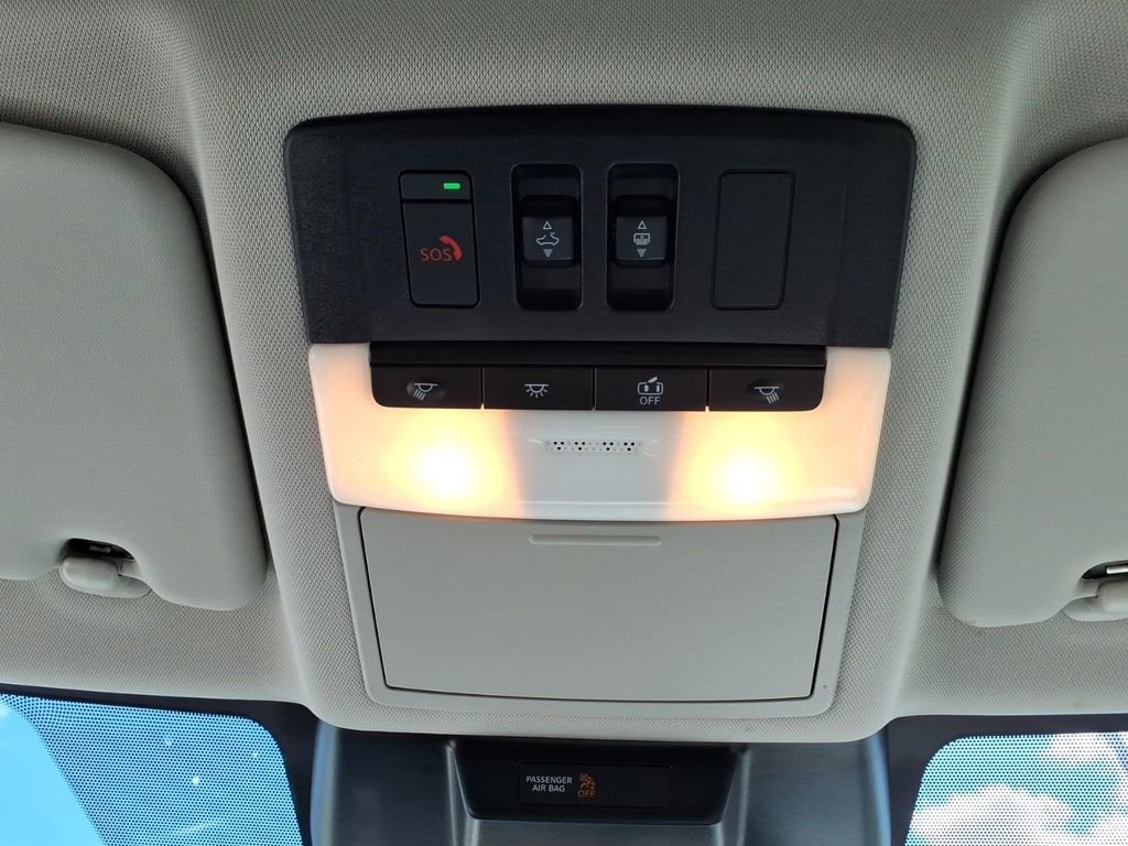 Used 2022 Nissan Rogue SL w/ SL Premium Package image 22