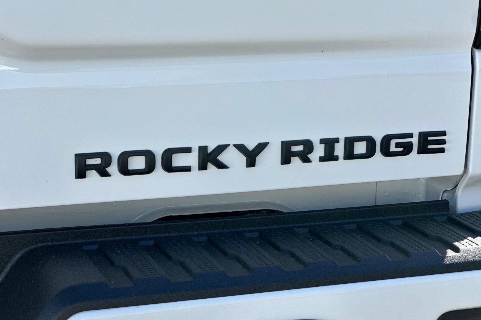 New 2026 GMC Sierra 1500 AT4 w/ AT4 Premium Package AWD/4WD image 23