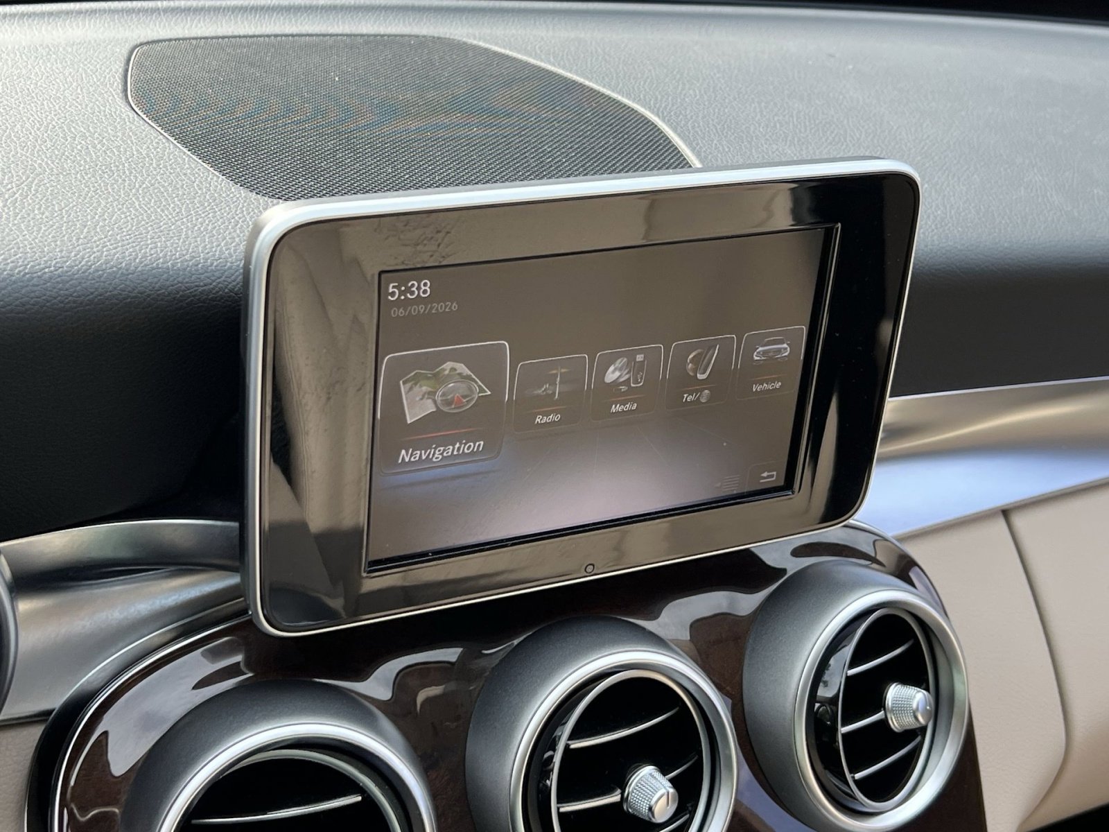 Used 2015 Mercedes-Benz C 300 4MATIC Sedan image 24
