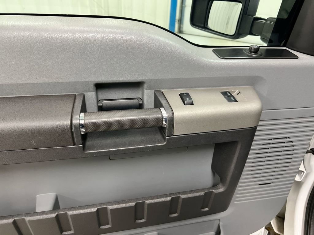 Used 2016 Ford F350 XLT AWD/4WD image 19