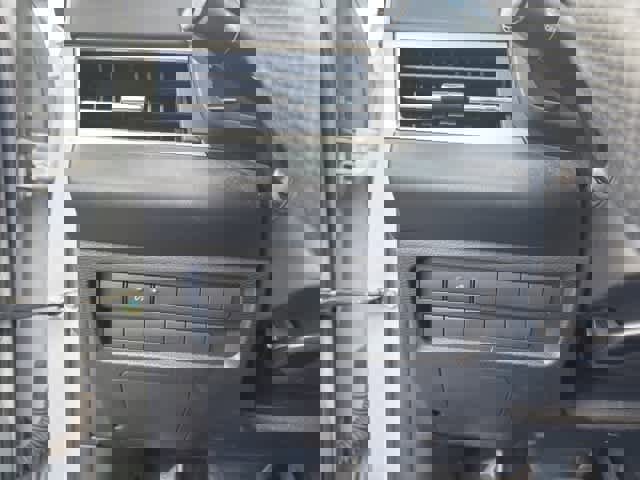 Used 2022 Mitsubishi Outlander ES image 10