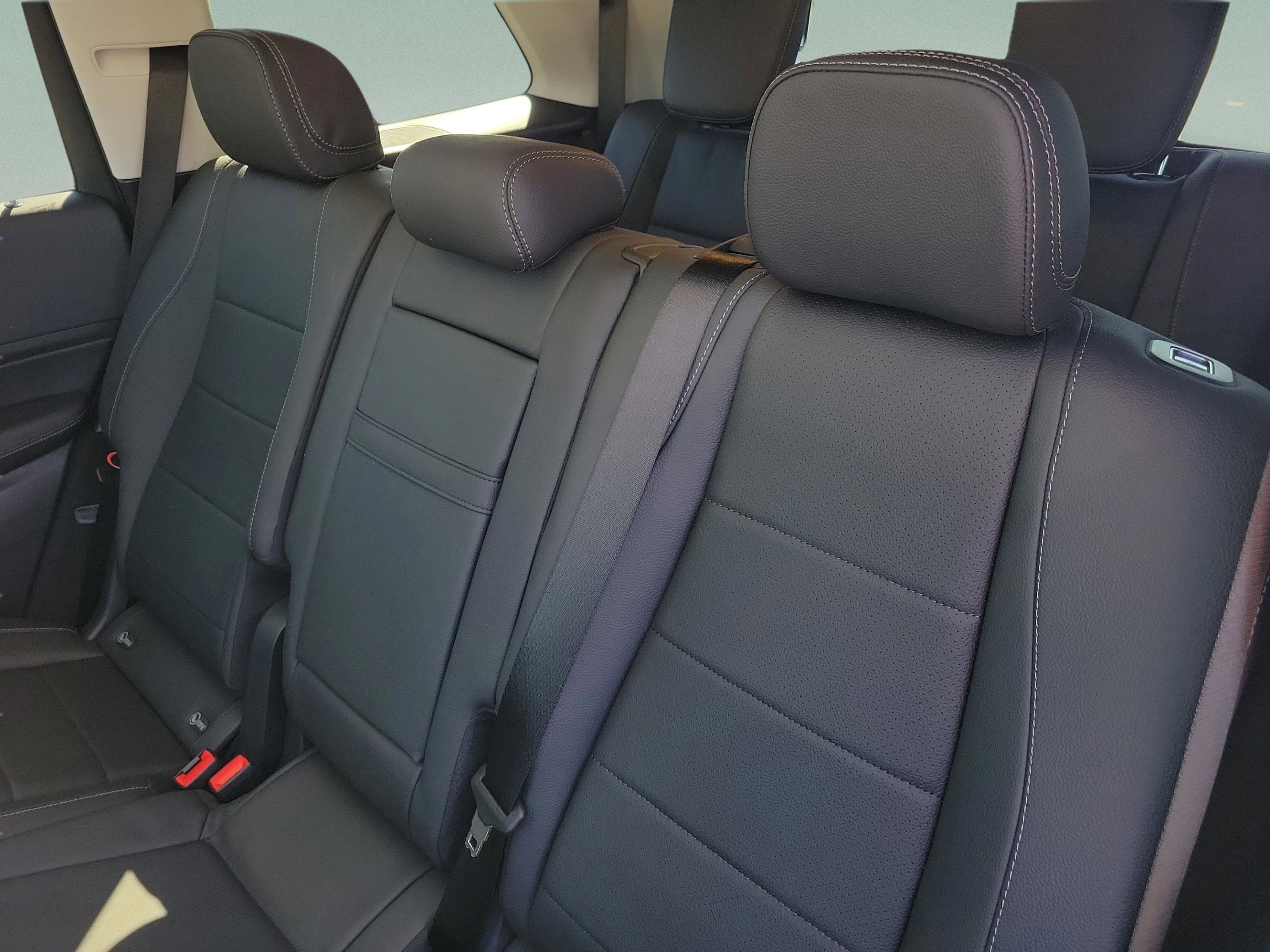 Certified 2026 Mercedes-Benz GLS 450 4MATIC image 8