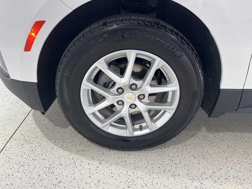 Used 2024 Chevrolet Equinox LT FWD image 28