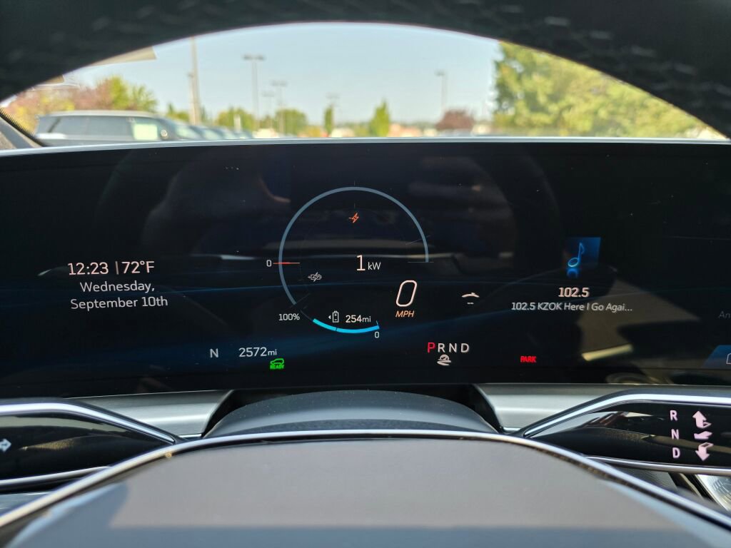 Used 2024 Cadillac Lyriq Sport image 25