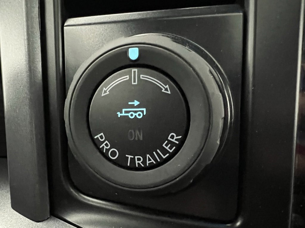 New 2025 Ford F150 XLT w/ Equipment Group 303A High image 4