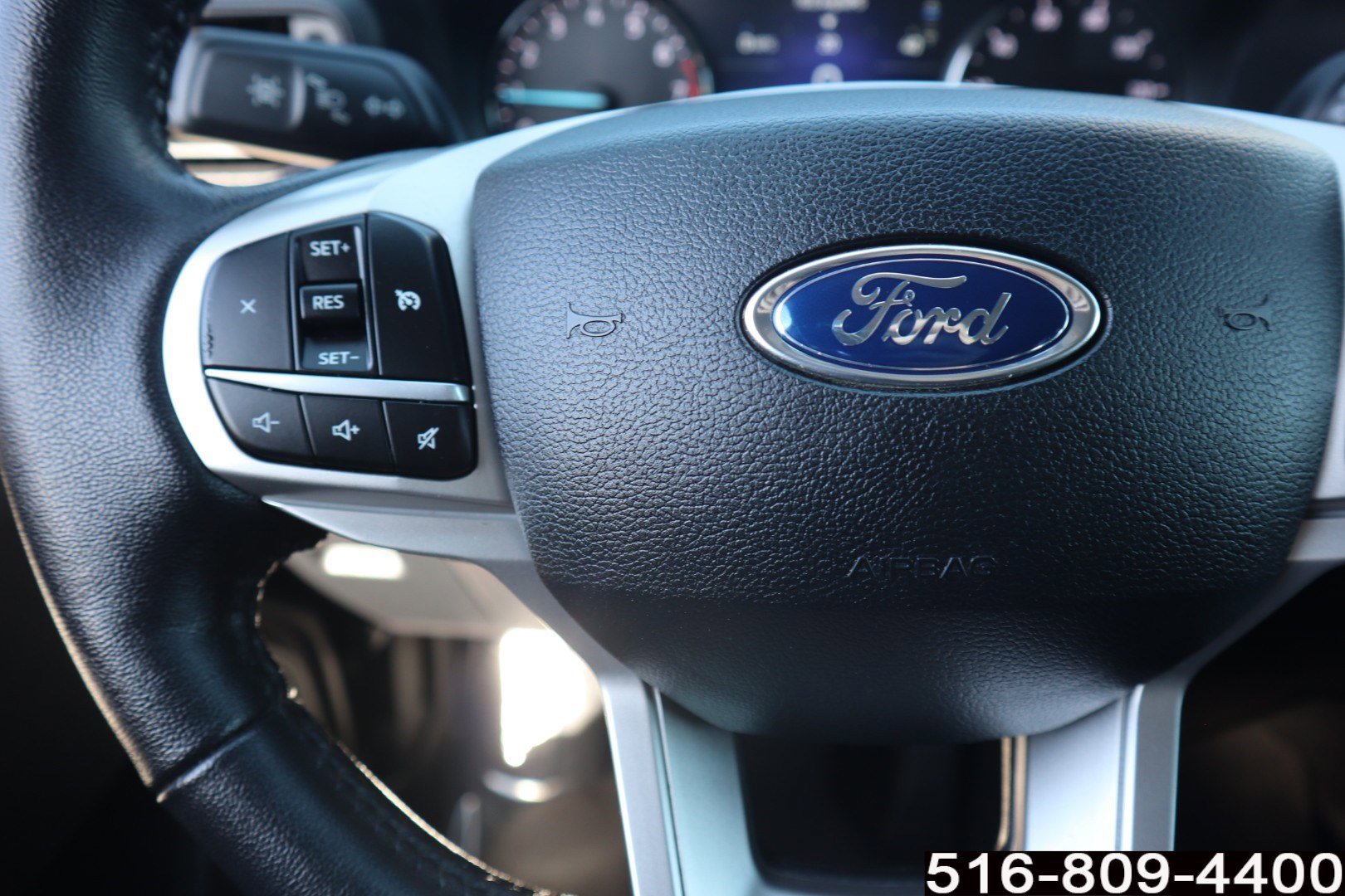 Used 2021 Ford Explorer XLT image 18