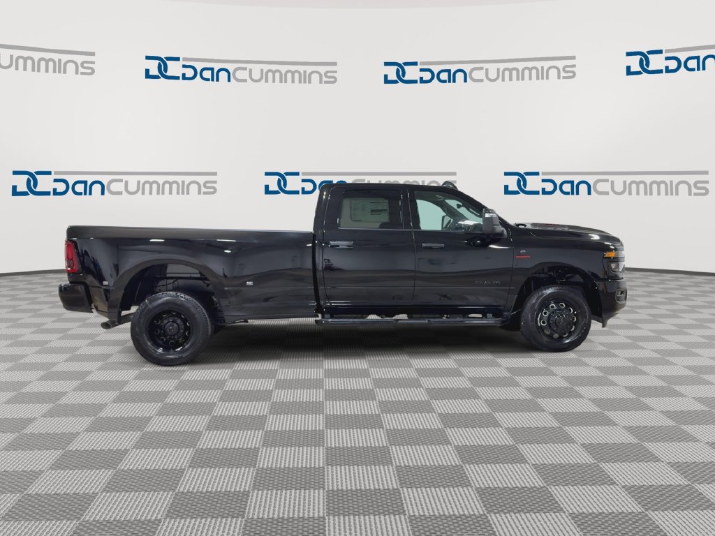 New 2026 RAM 3500 Big Horn AWD/4WD image 9
