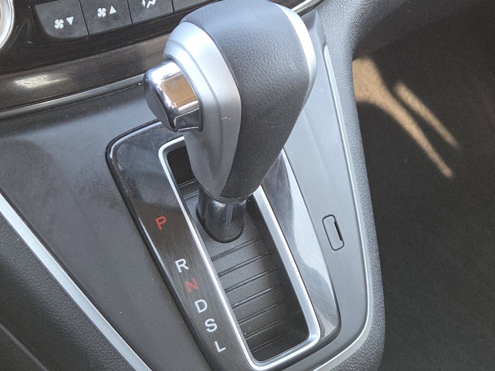 Used 2015 Honda CR-V EX-L image 29