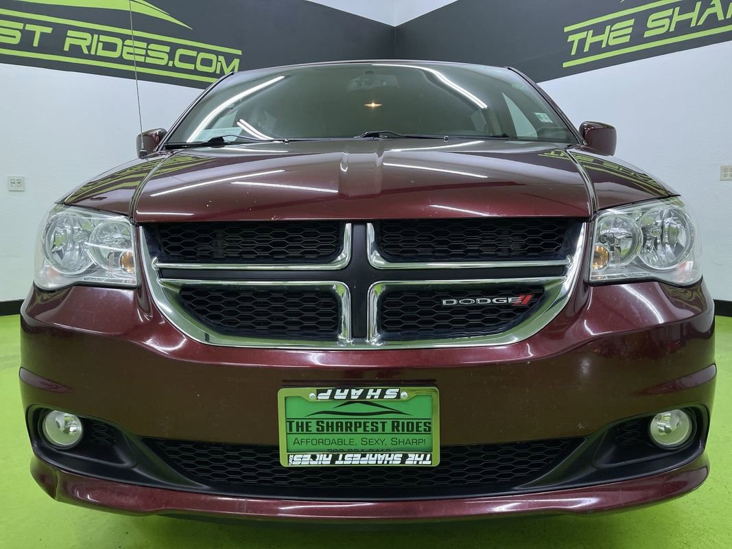 Used 2018 Dodge Grand Caravan SXT image 3