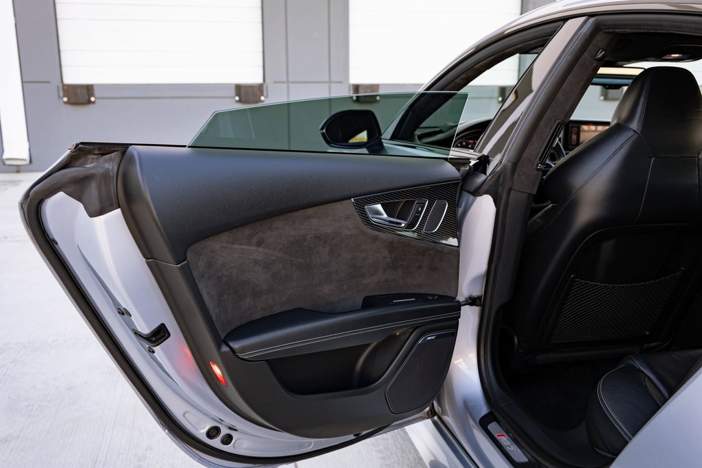 Used 2017 Audi RS 7 Prestige w/ Carbon-Optic Package image 30