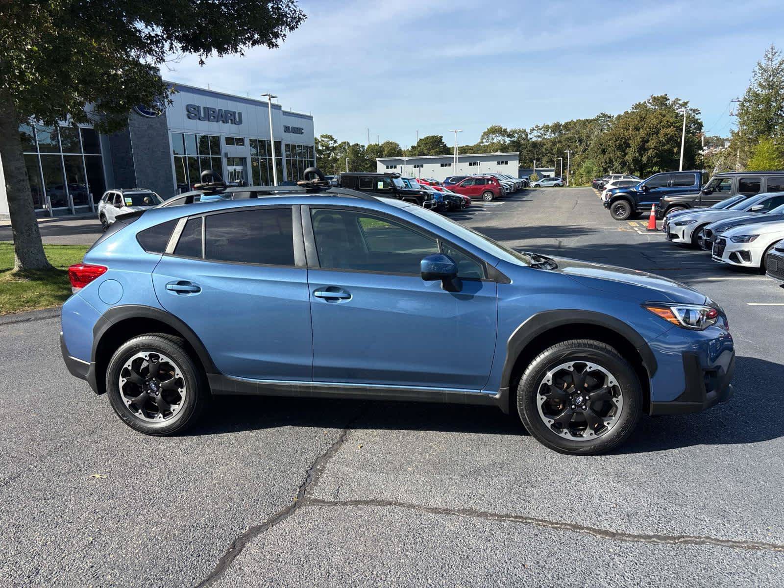 Used 2023 Subaru Crosstrek 2.0i Premium AWD/4WD image 2
