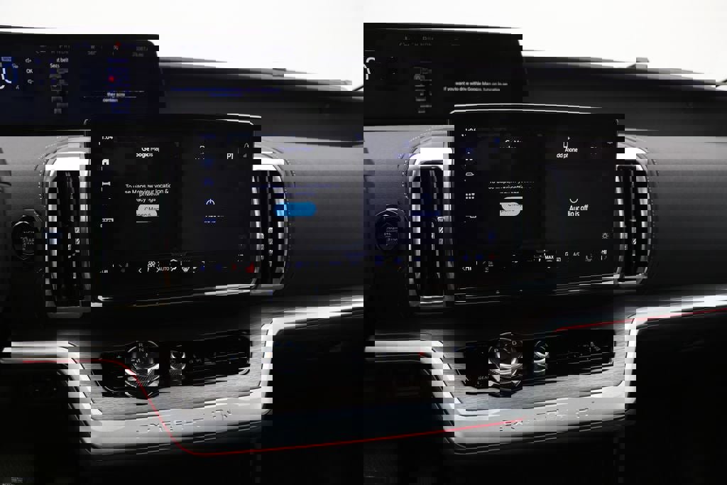 Used 2025 Ford Expedition Platinum image 22