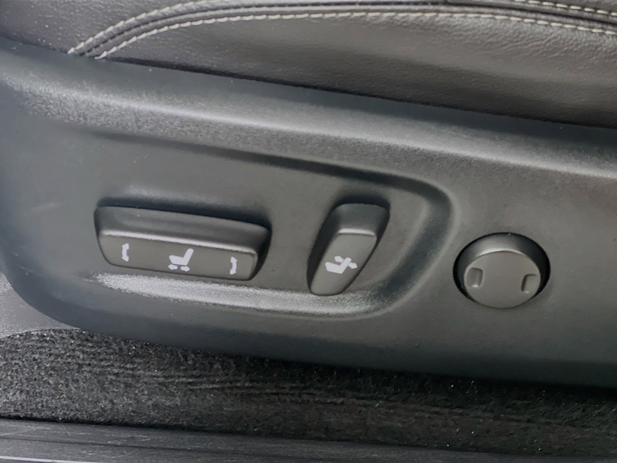 Used 2022 Toyota 4Runner Limited RWD image 16