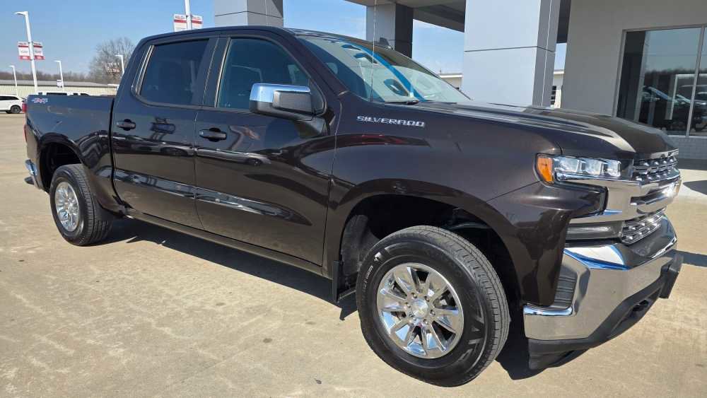 Used 2019 Chevrolet Silverado 1500 LT w/ All-Star Edition image 2