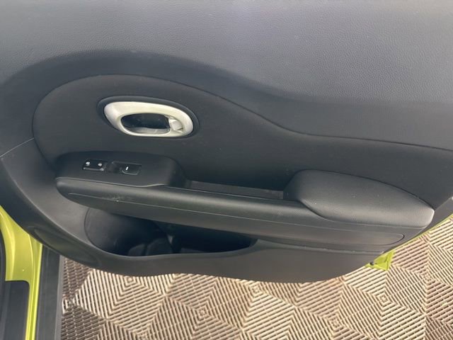 Used 2016 Kia Soul FWD image 18