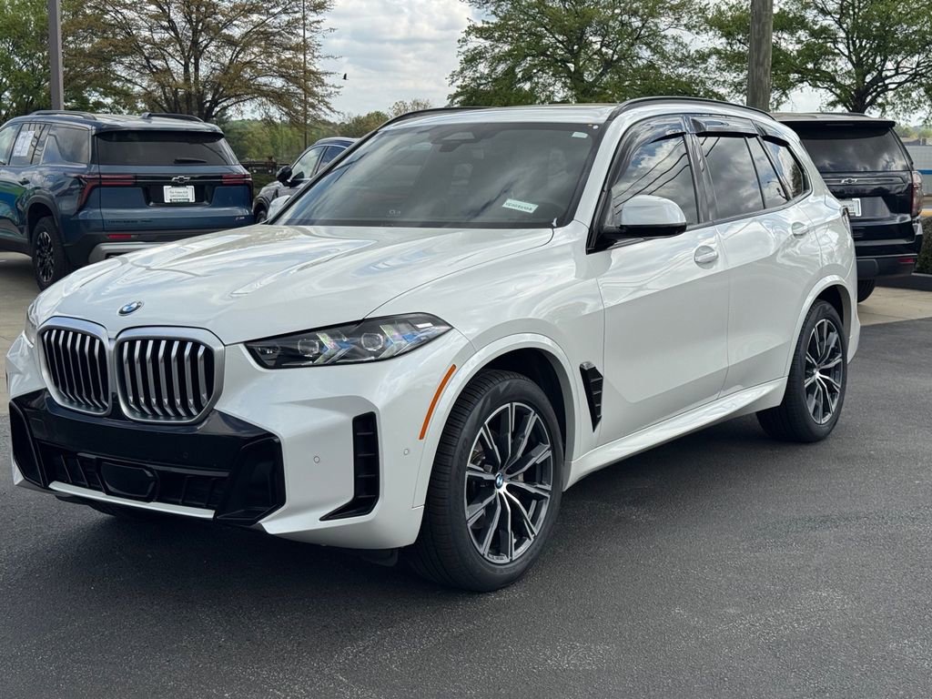 Used 2025 BMW X5 xDrive40i w/ M Sport Package image 7