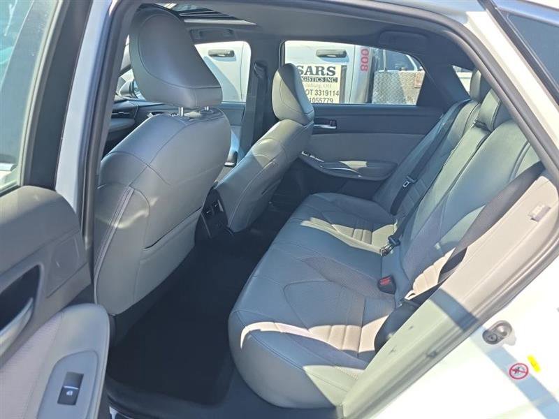 Used 2019 Toyota Avalon XSE w/ All Weather Liner Package image 7