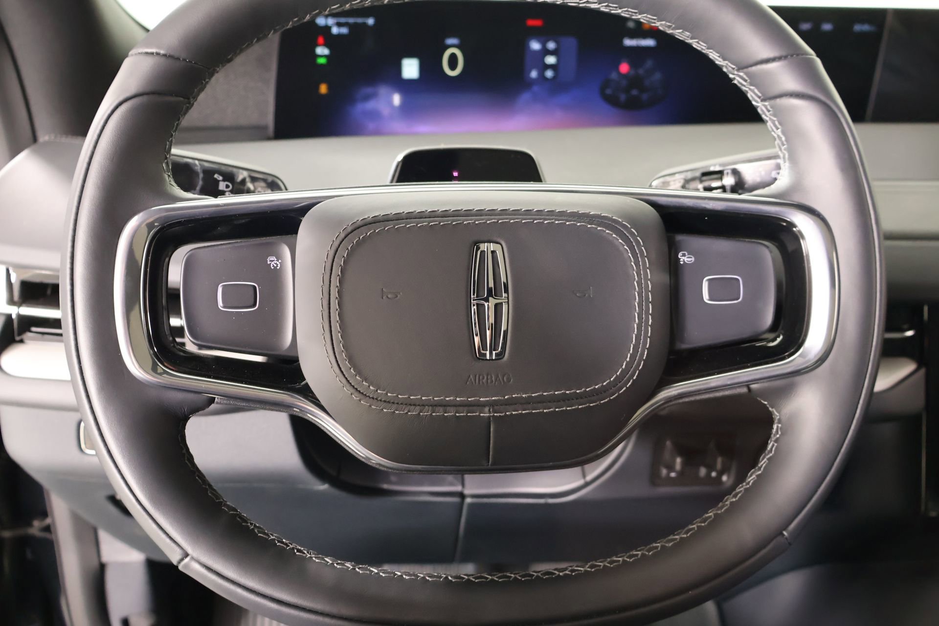 New 2026 Lincoln Navigator L Reserve image 3