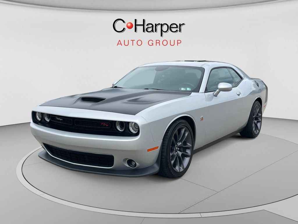 Used 2023 Dodge Challenger R/T Scat Pack RWD image 7