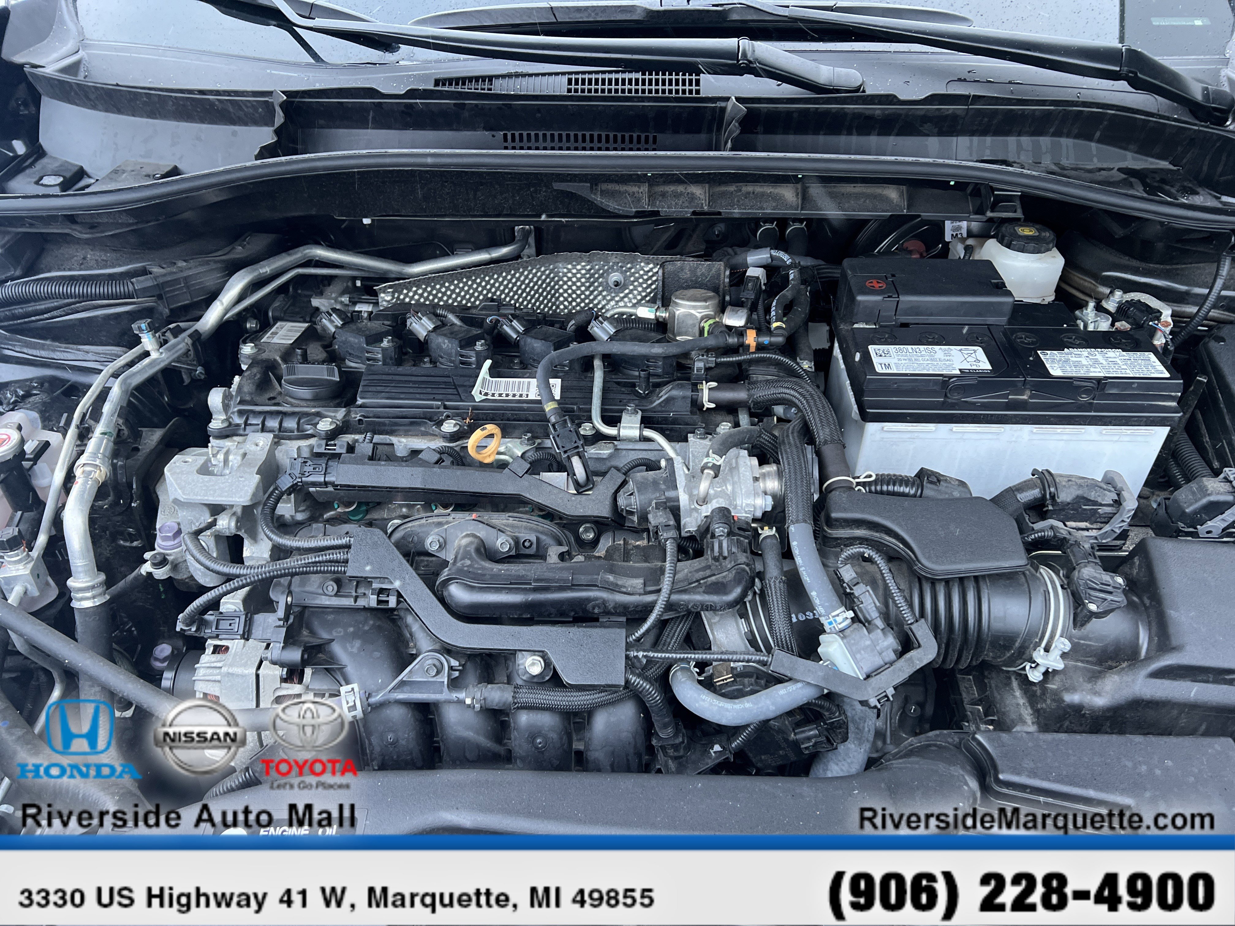 Used 2022 Toyota Corolla Cross XLE image 13