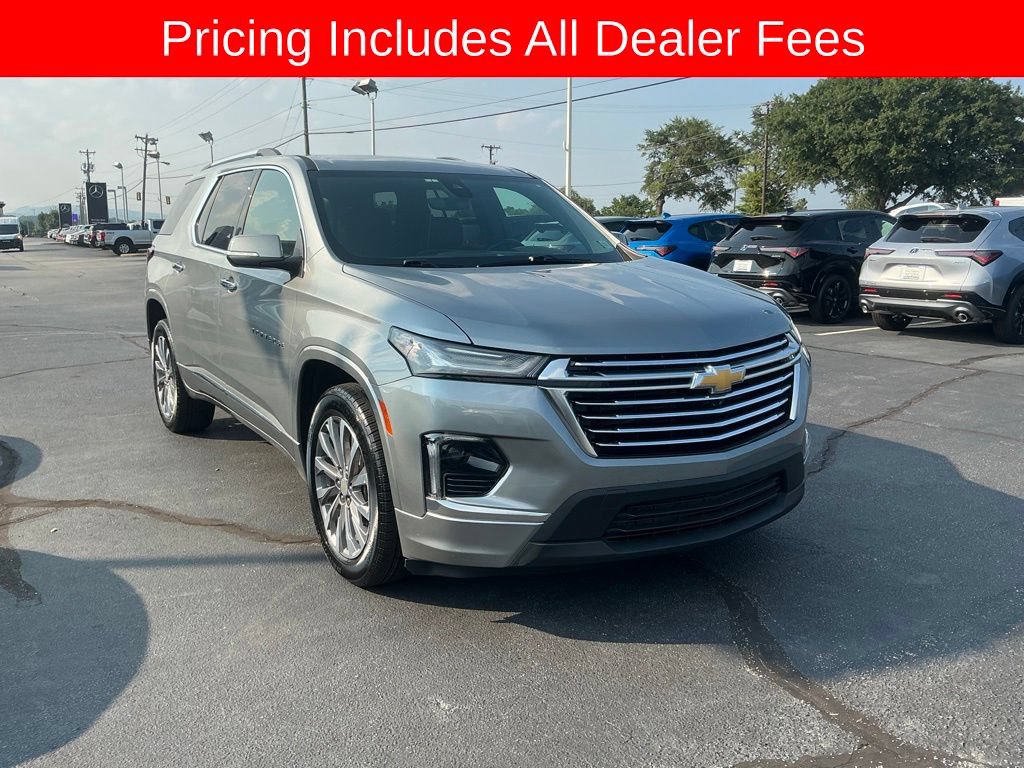 Used 2023 Chevrolet Traverse Premier FWD image 5