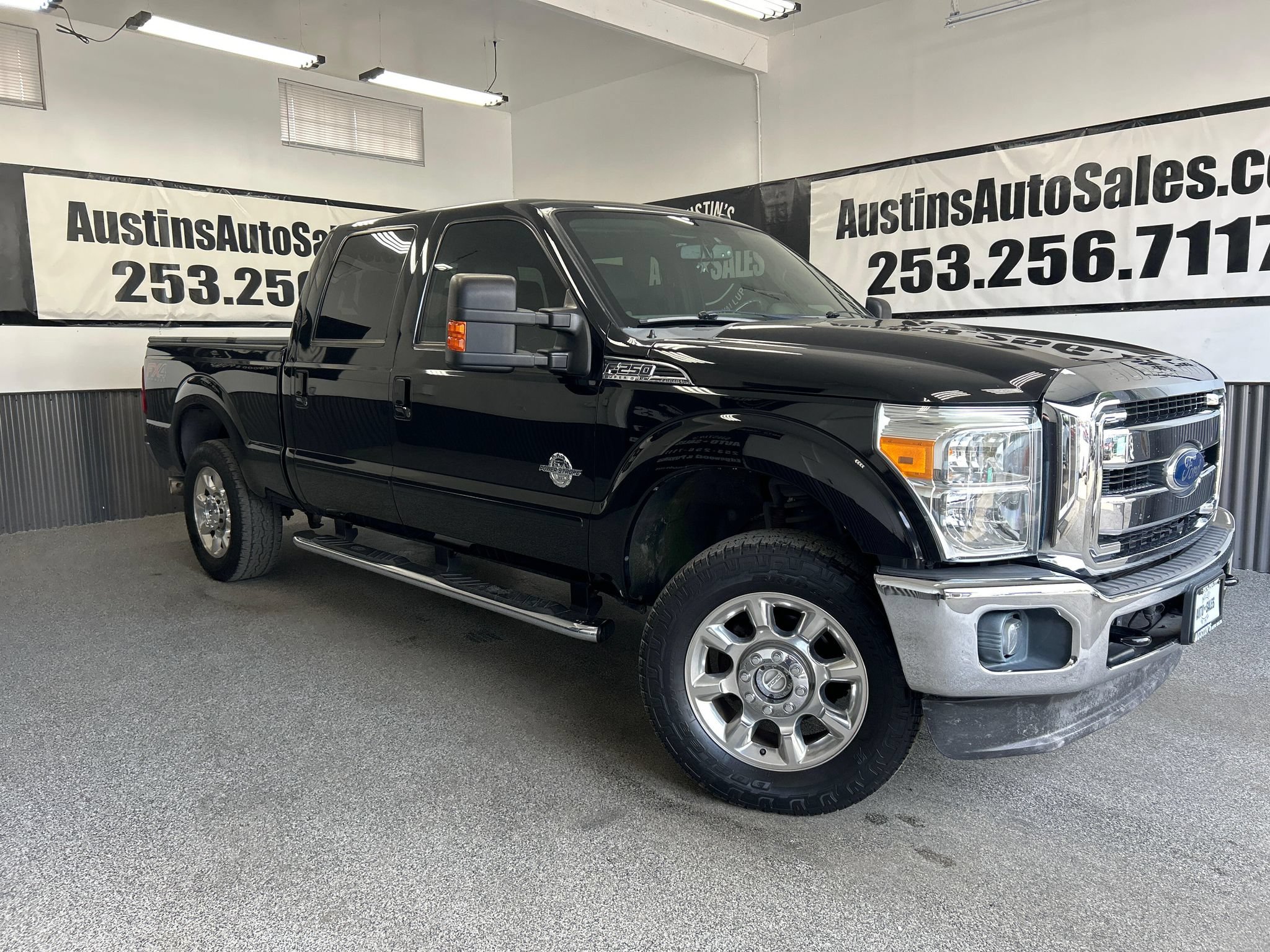 Used 2012 Ford F250 Lariat w/ Lariat Ultimate Pkg AWD/4WD image 1