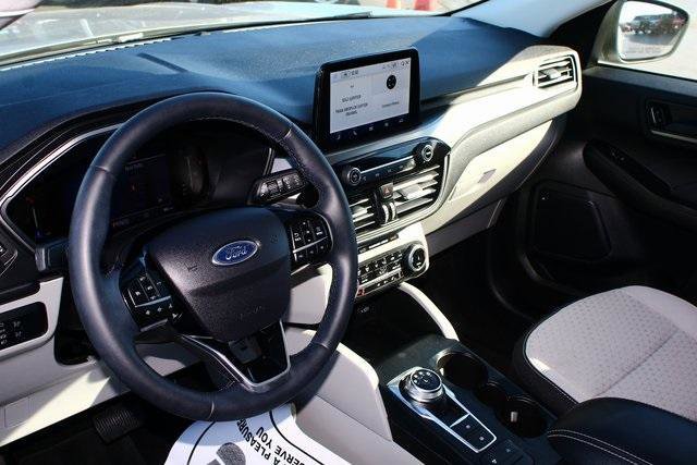 Used 2024 Ford Escape Active image 3