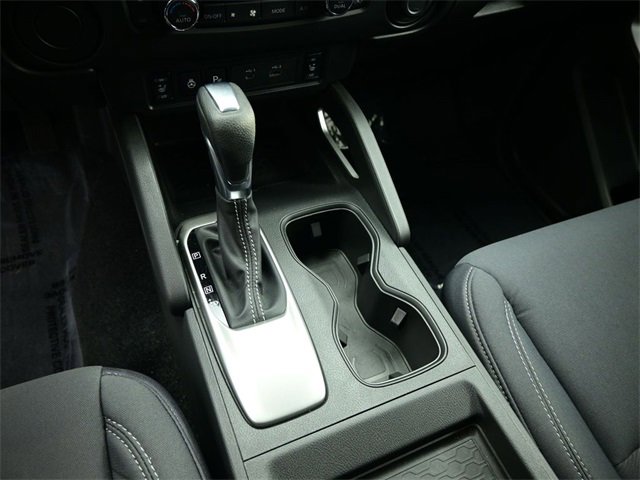 Used 2024 Nissan Frontier SV w/ SV Convenience Package image 29