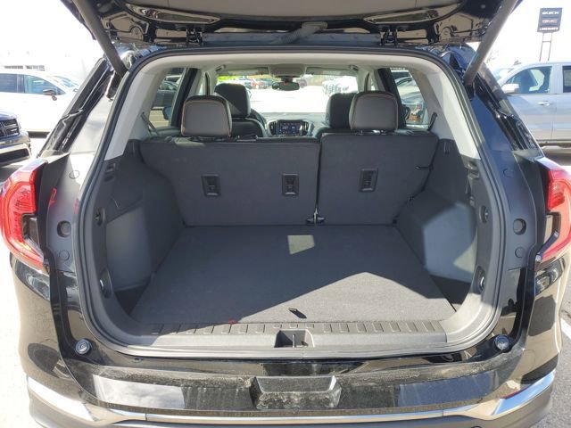 Certified 2023 GMC Terrain AT4 image 32