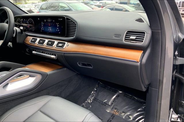 Certified 2025 Mercedes-Benz GLS 450 4MATIC image 15