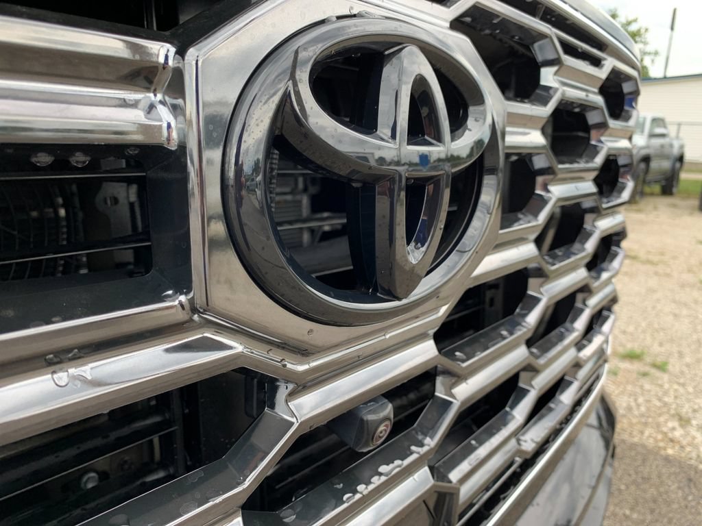 New 2026 Toyota Sequoia Platinum AWD/4WD image 40