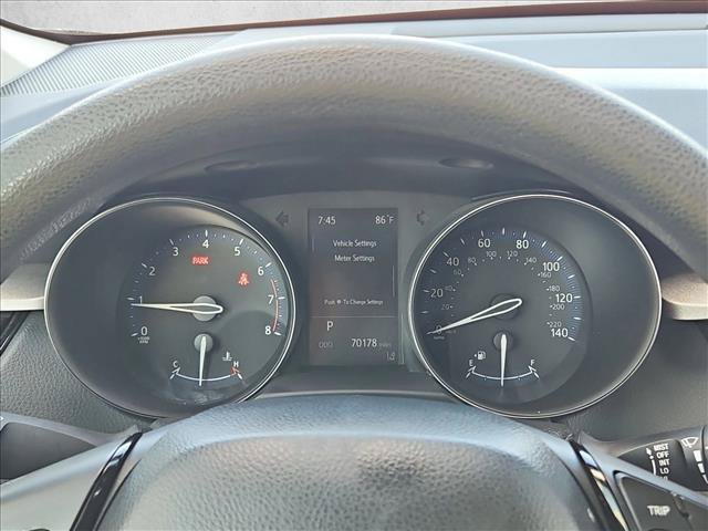 Used 2021 Toyota C-HR LE FWD image 11