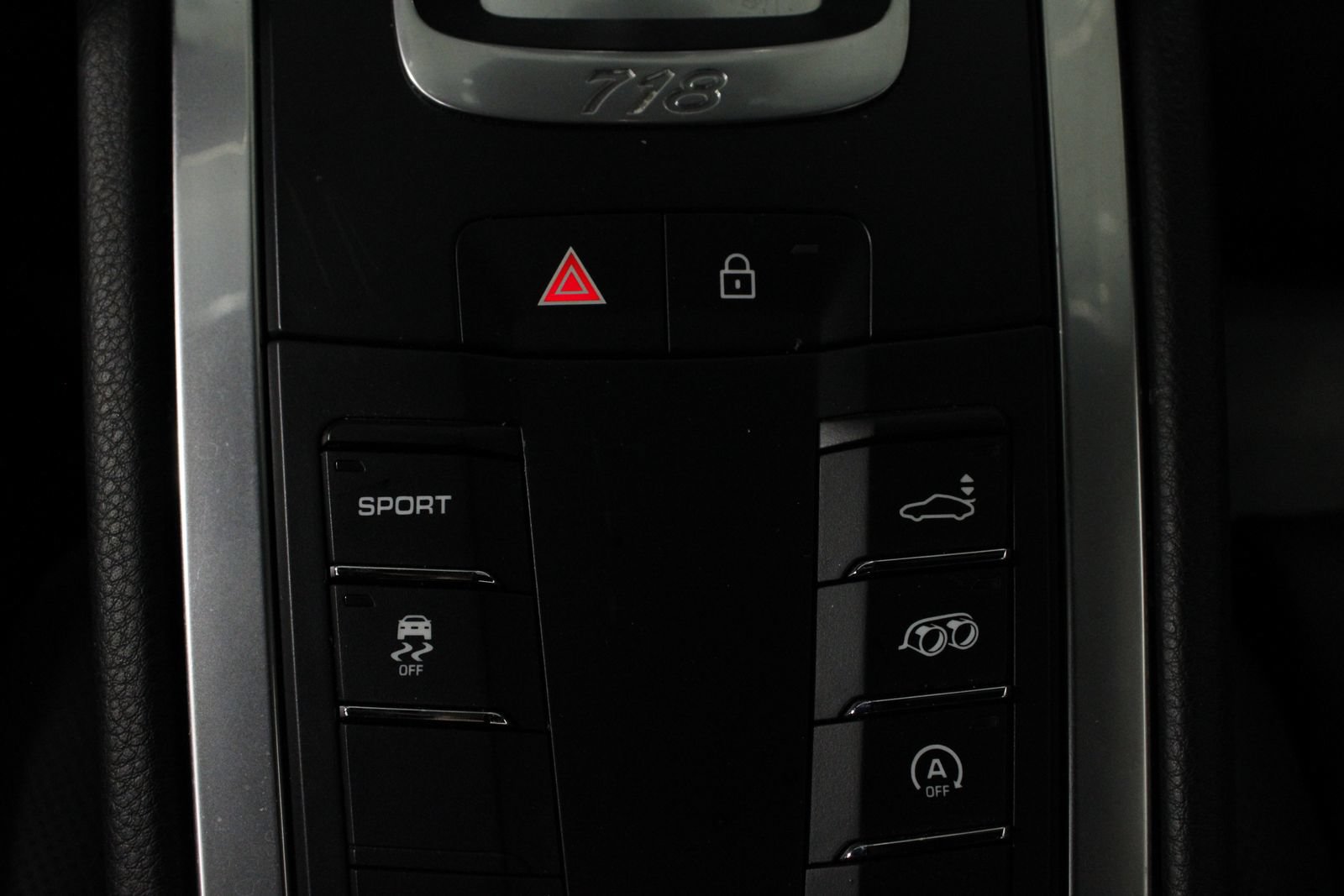 Used 2021 Porsche 718 Cayman RWD image 28