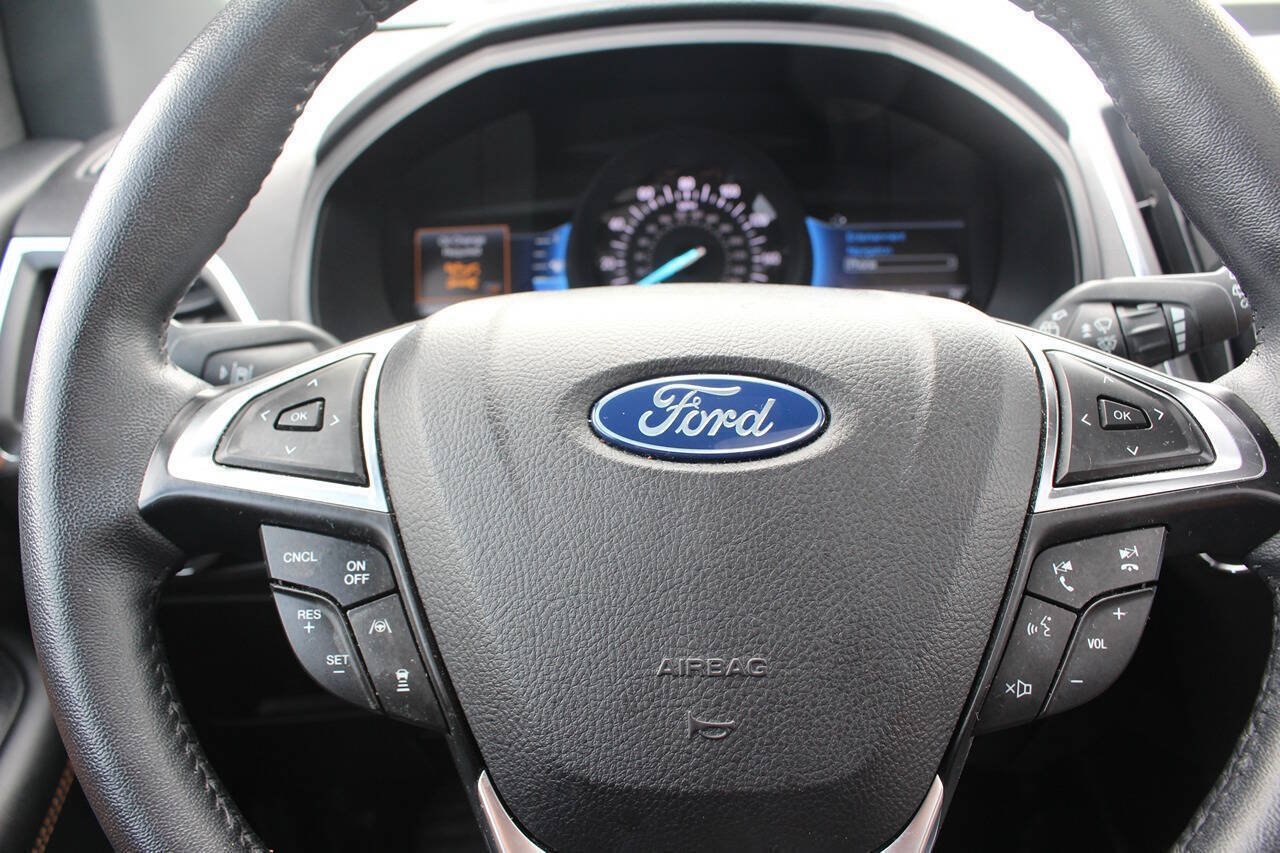 Used 2024 Ford Edge Titanium w/ Titanium Elite Package AWD/4WD image 15