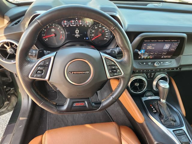 Used 2020 Chevrolet Camaro SS RWD image 27
